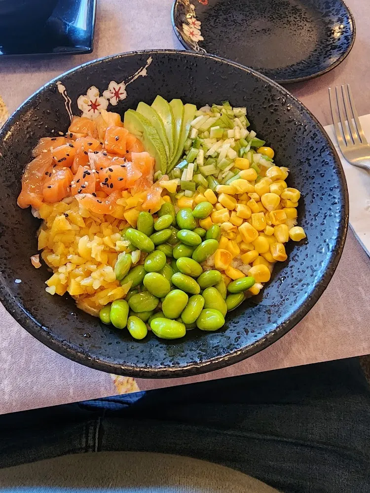 Salmon Poke Bowl